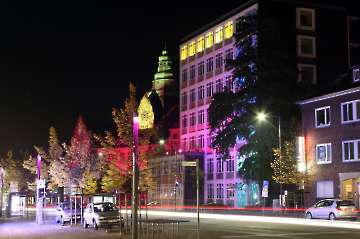 RE leuchtet