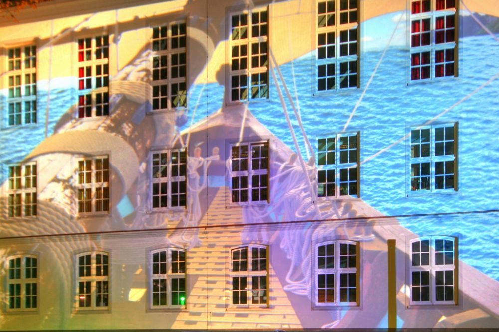 RE leuchtet 2012-23